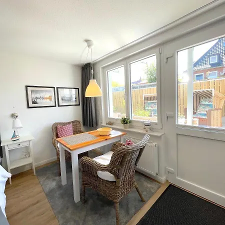 Fischerbude Apartment *